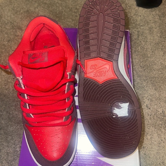 Nike SB Dunk Low Cherry Pack main image 5